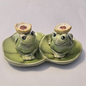 Vintage Frog Salt and Pepper Shakers.